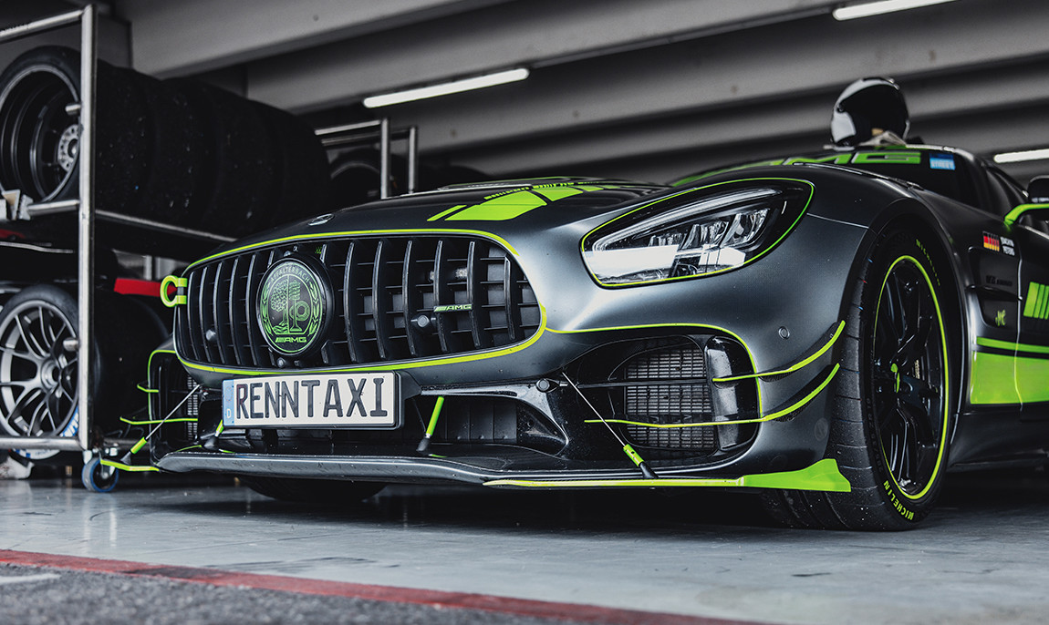 Runden Renntaxi Mercedes Amg Gt R Pro Mit Video Auf Dem N Rburgring